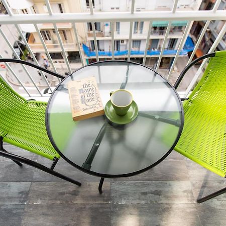 Downtown Luxury Boutique Suites : The Yellow Suite テッサロニキ エクステリア 写真
